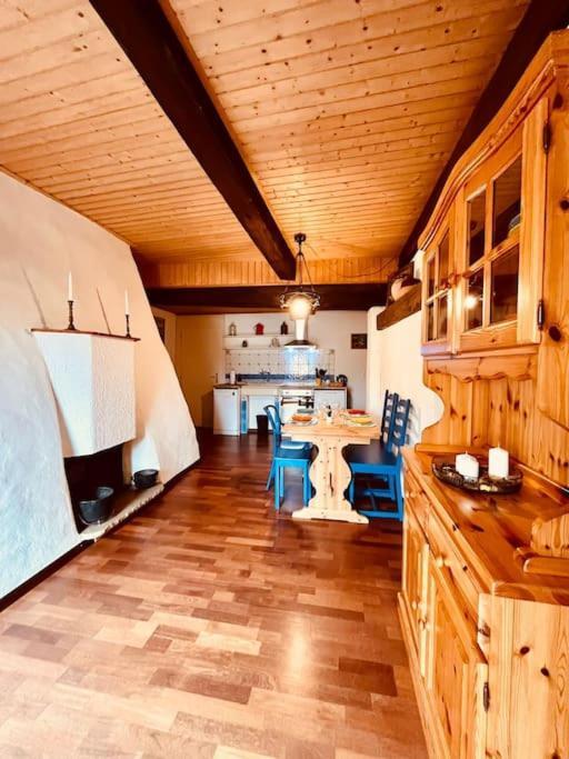 Charmant Appartement De Vacances Alta Ripa Hauterive  Esterno foto